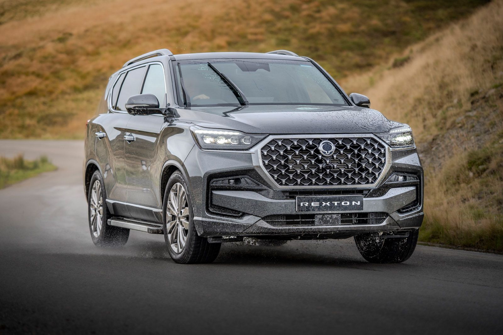 Grey KGM Rexton