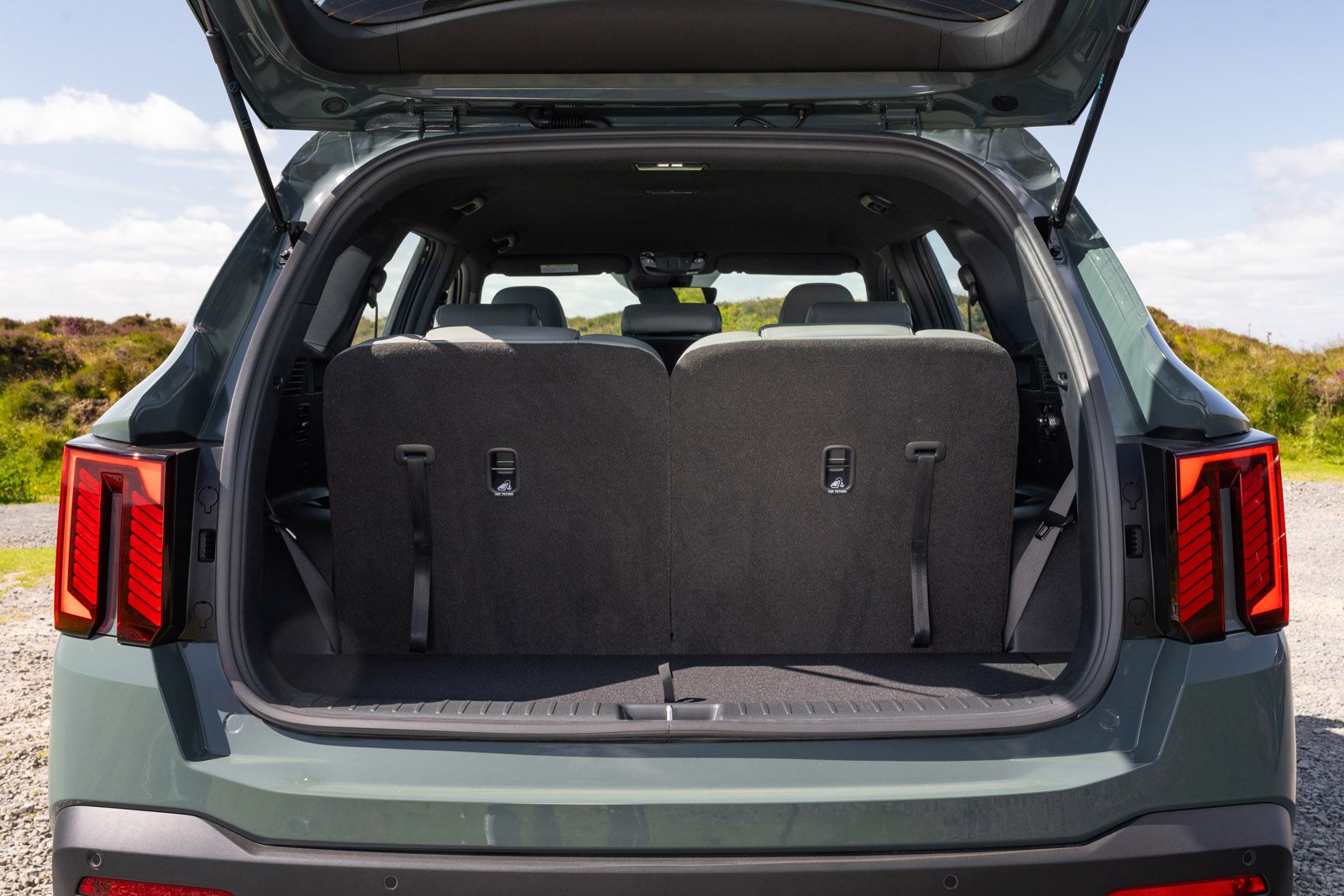 Kia Sorento boot with rear seats up