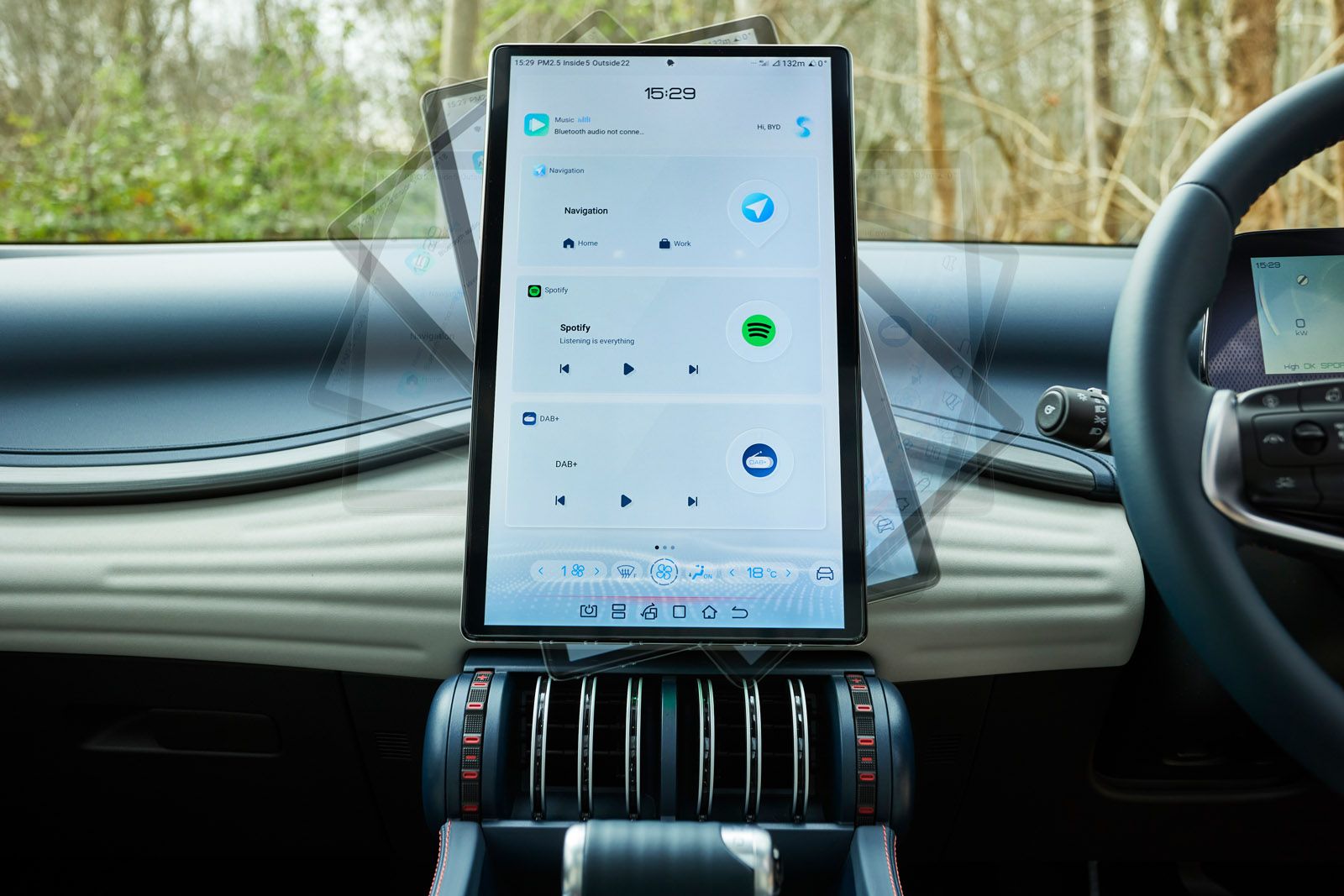 BYD ATTO 3 screen in portrait mode