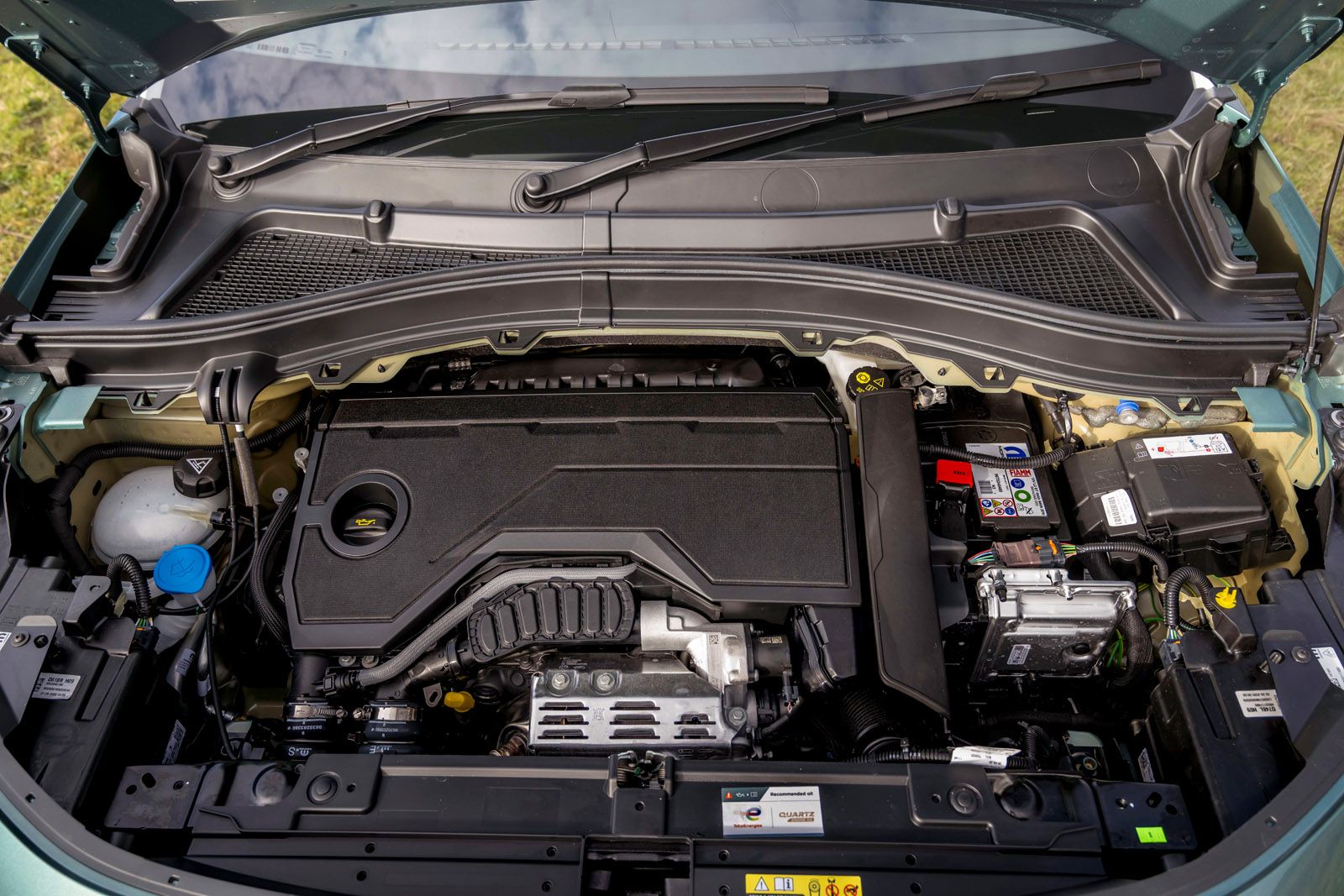 Vauxhall Frontera MHEV engine