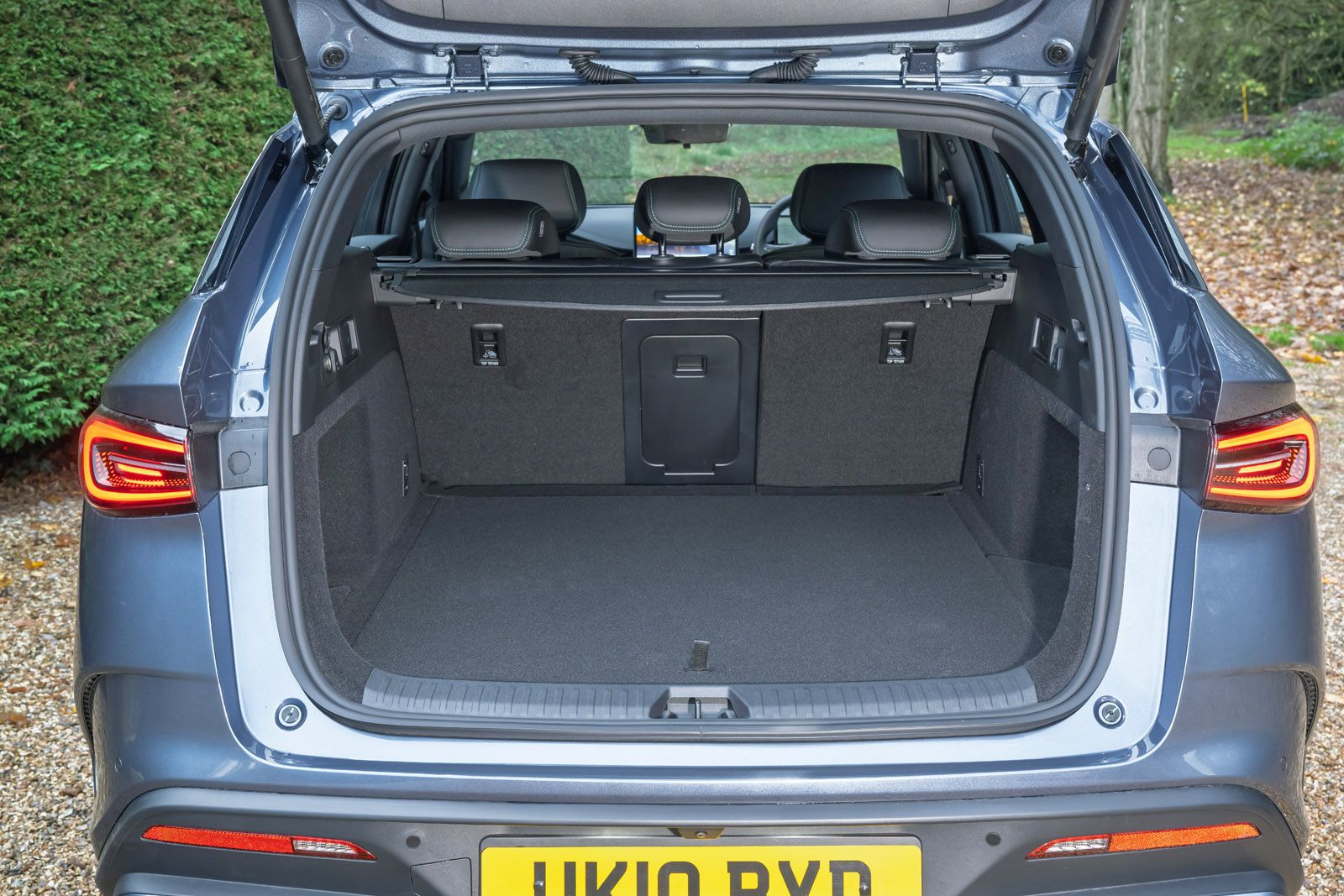 BYD SEAL 6 DM-i Touring boot space