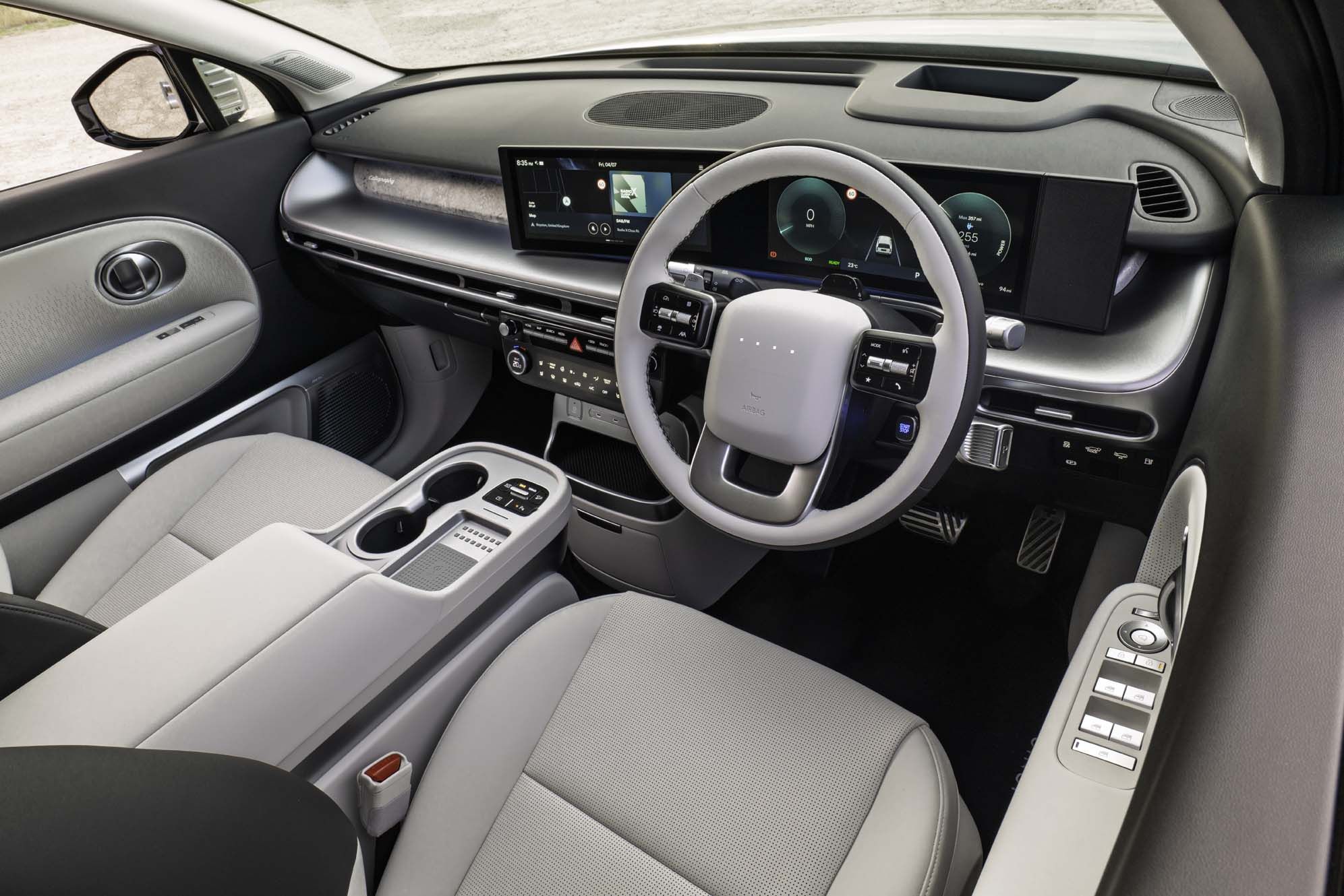 Hyundai IONIQ 9 interior