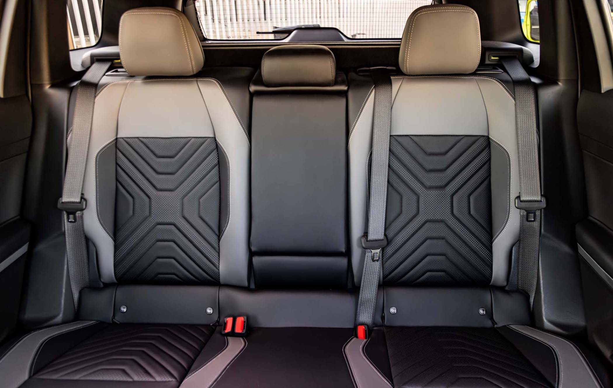 Jeep Compass rear seats