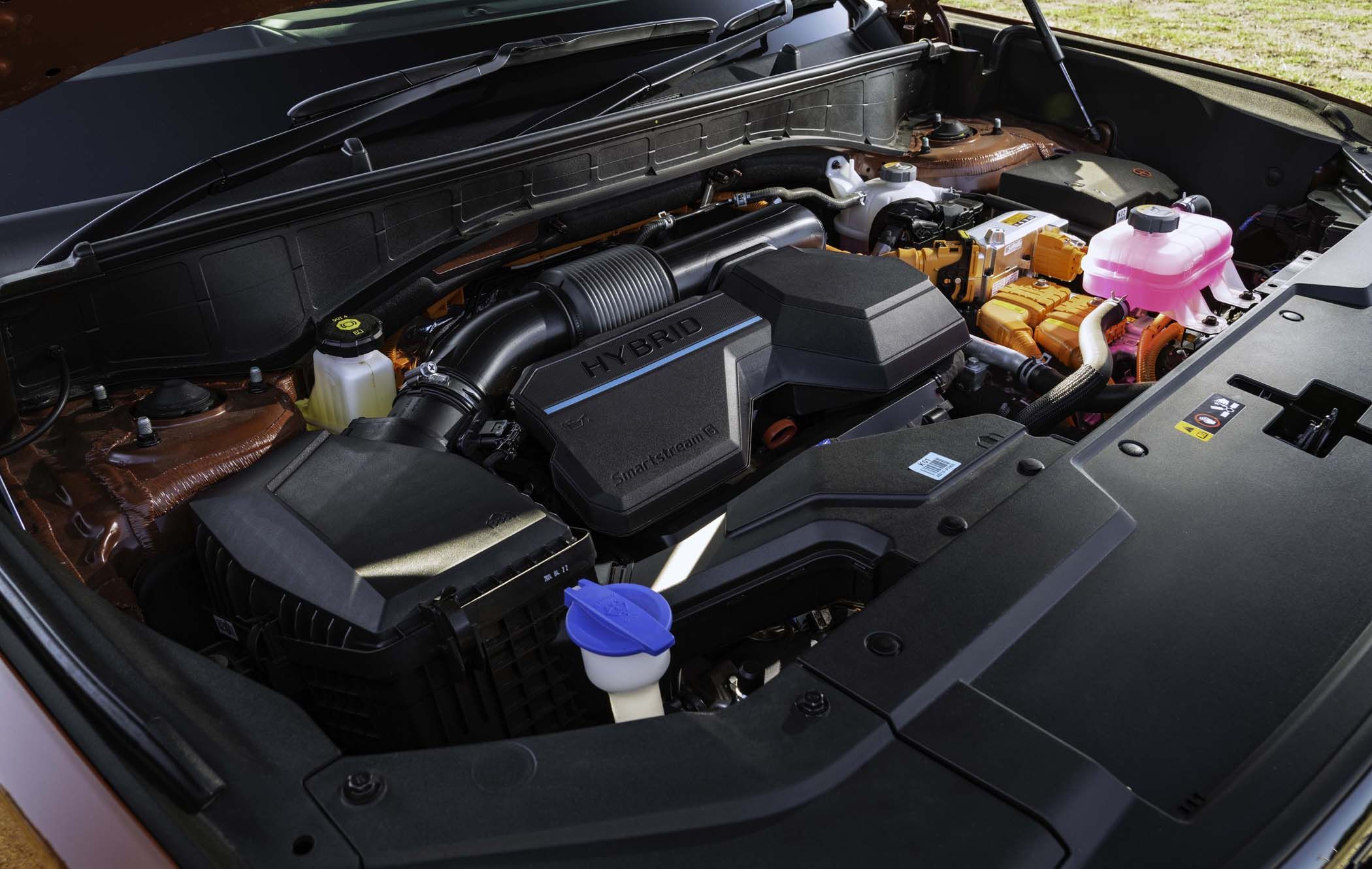 Hyundai Santa Fe engine