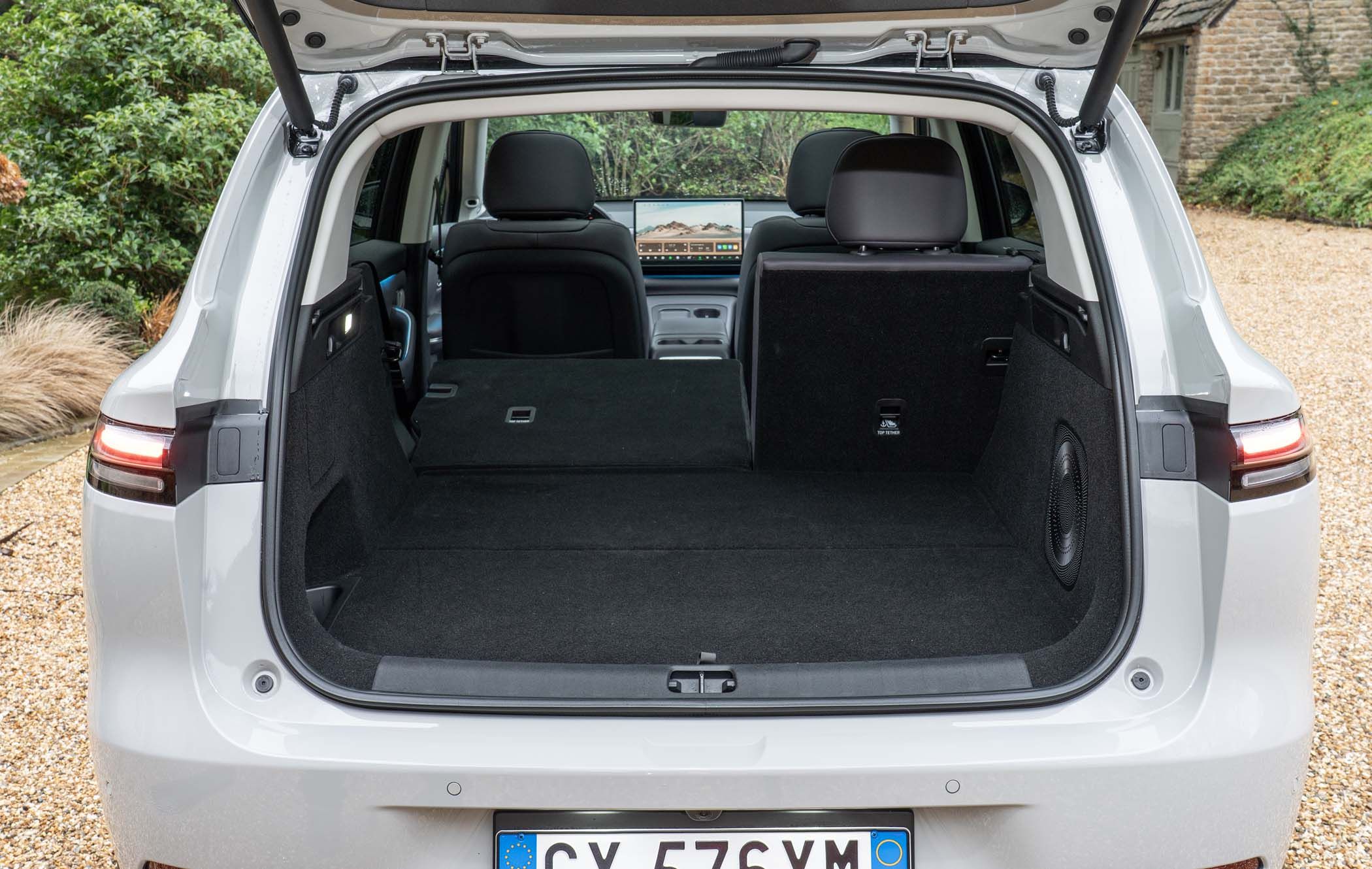 Leapmotor C10 REEV boot