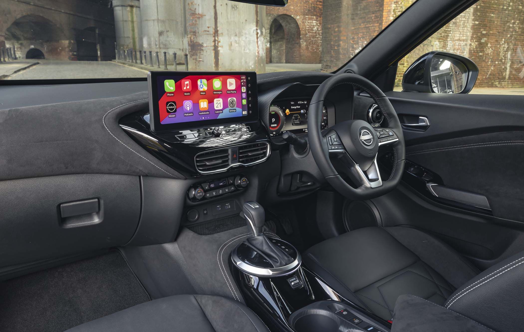 Nissan Juke interior