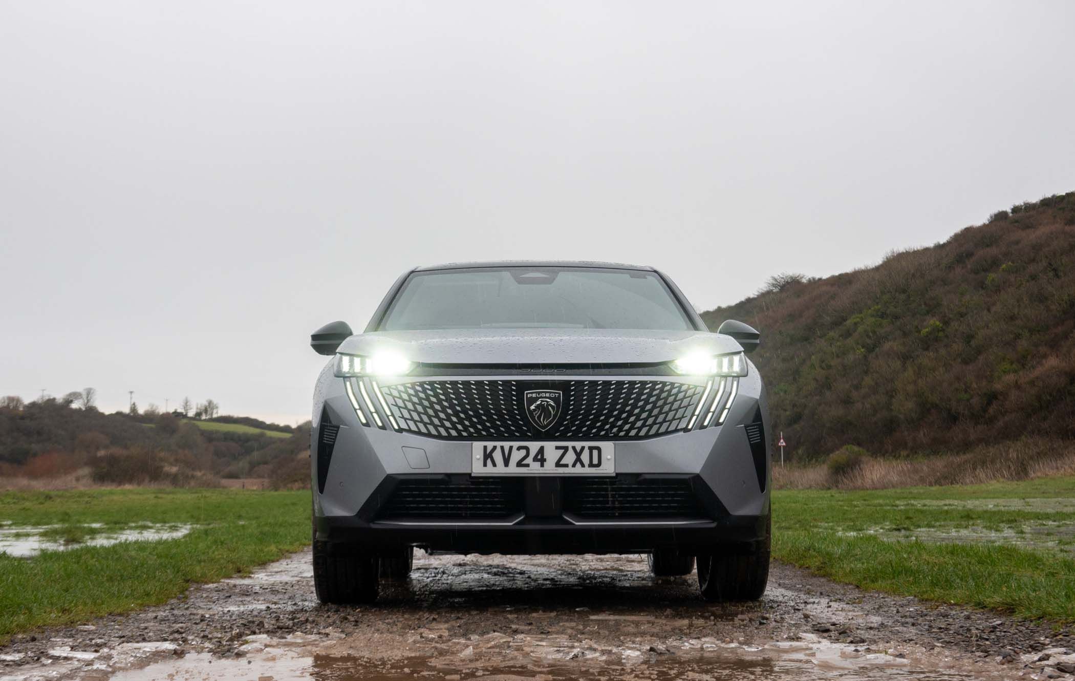 Peugeot 3008 front