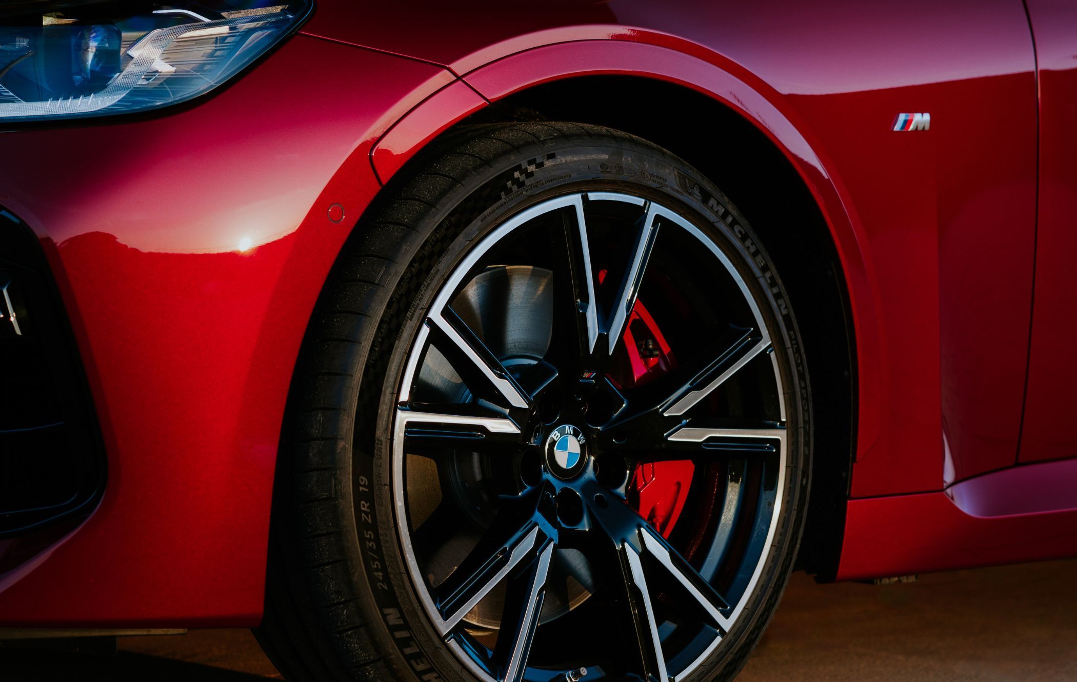 Close-up shot of alloy wheel on BMW M240i Coupé