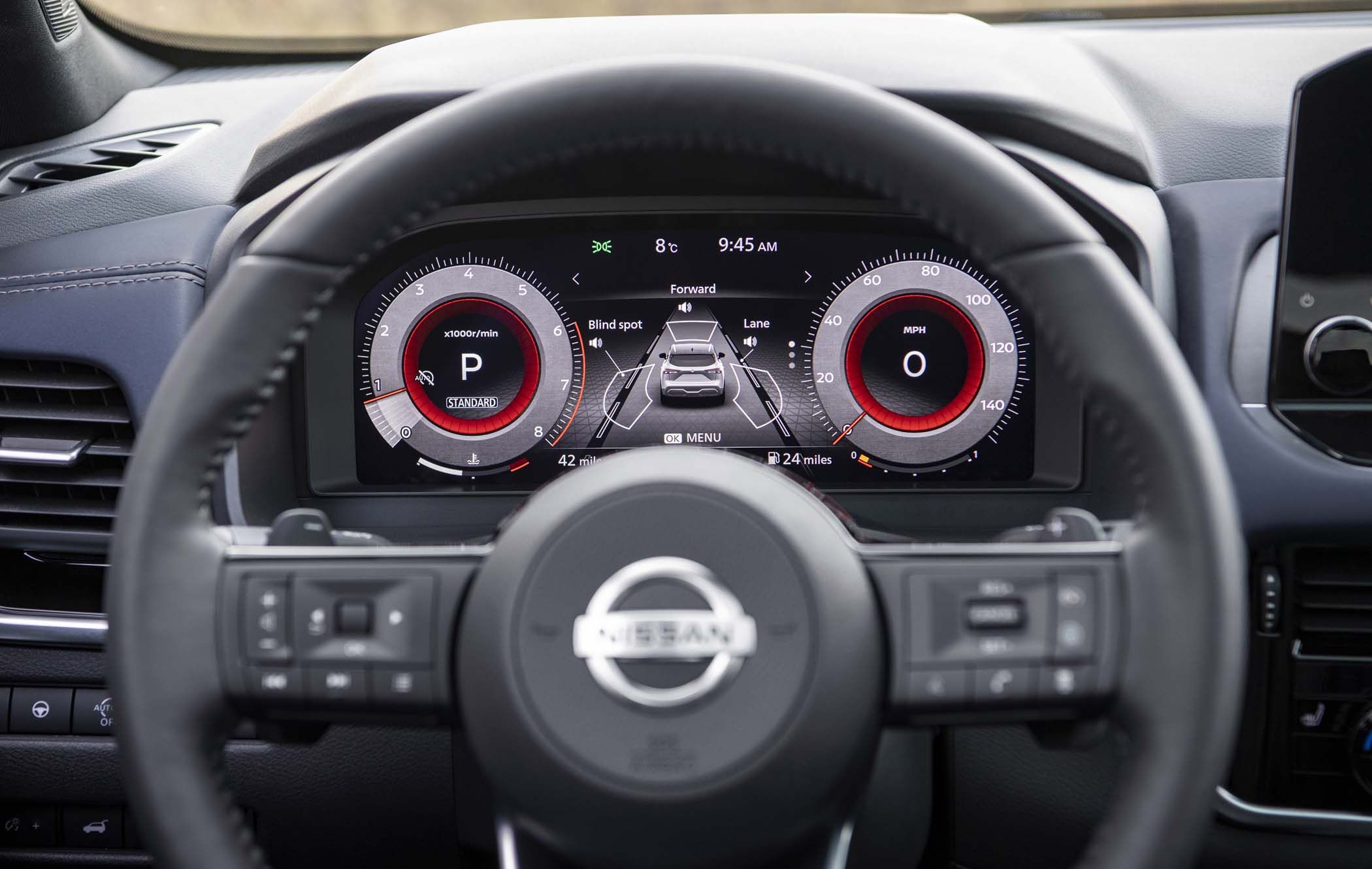 Nissan Qashqai steering wheel