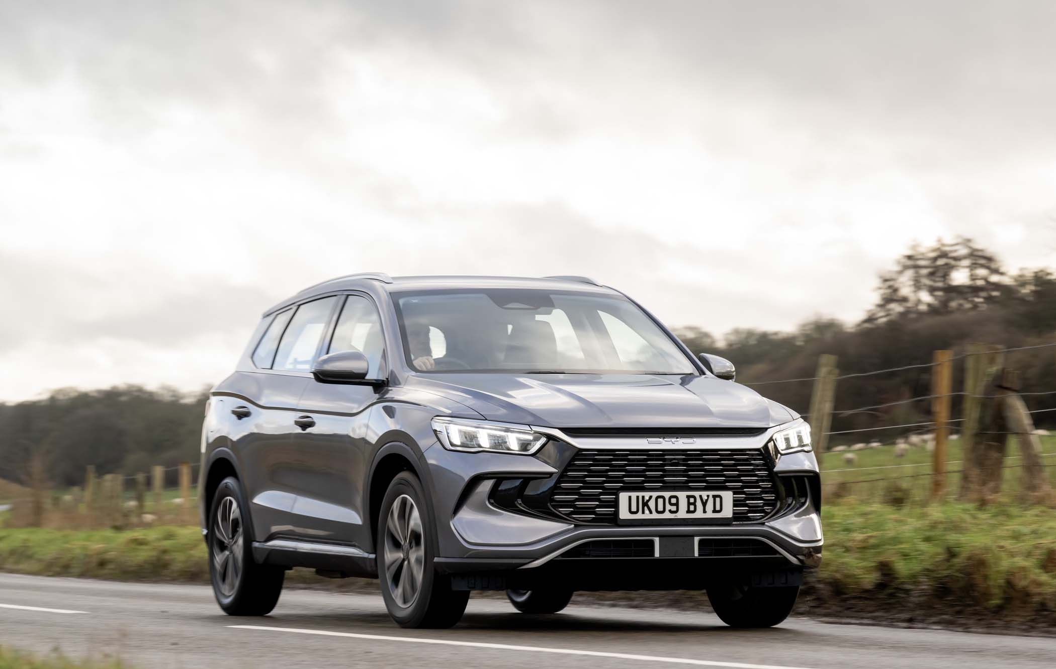 BYD SEALION 5 front three quarters, driving