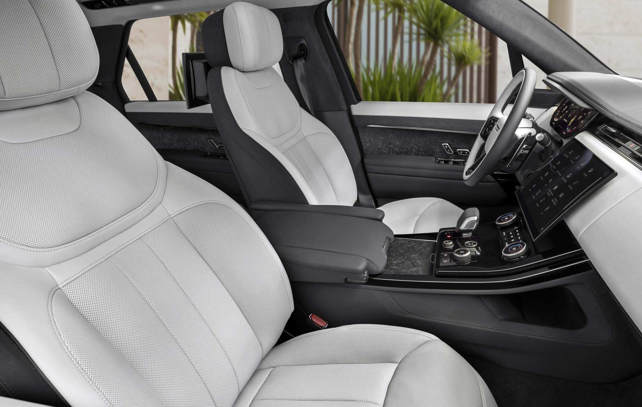 Range Rover Sport interior