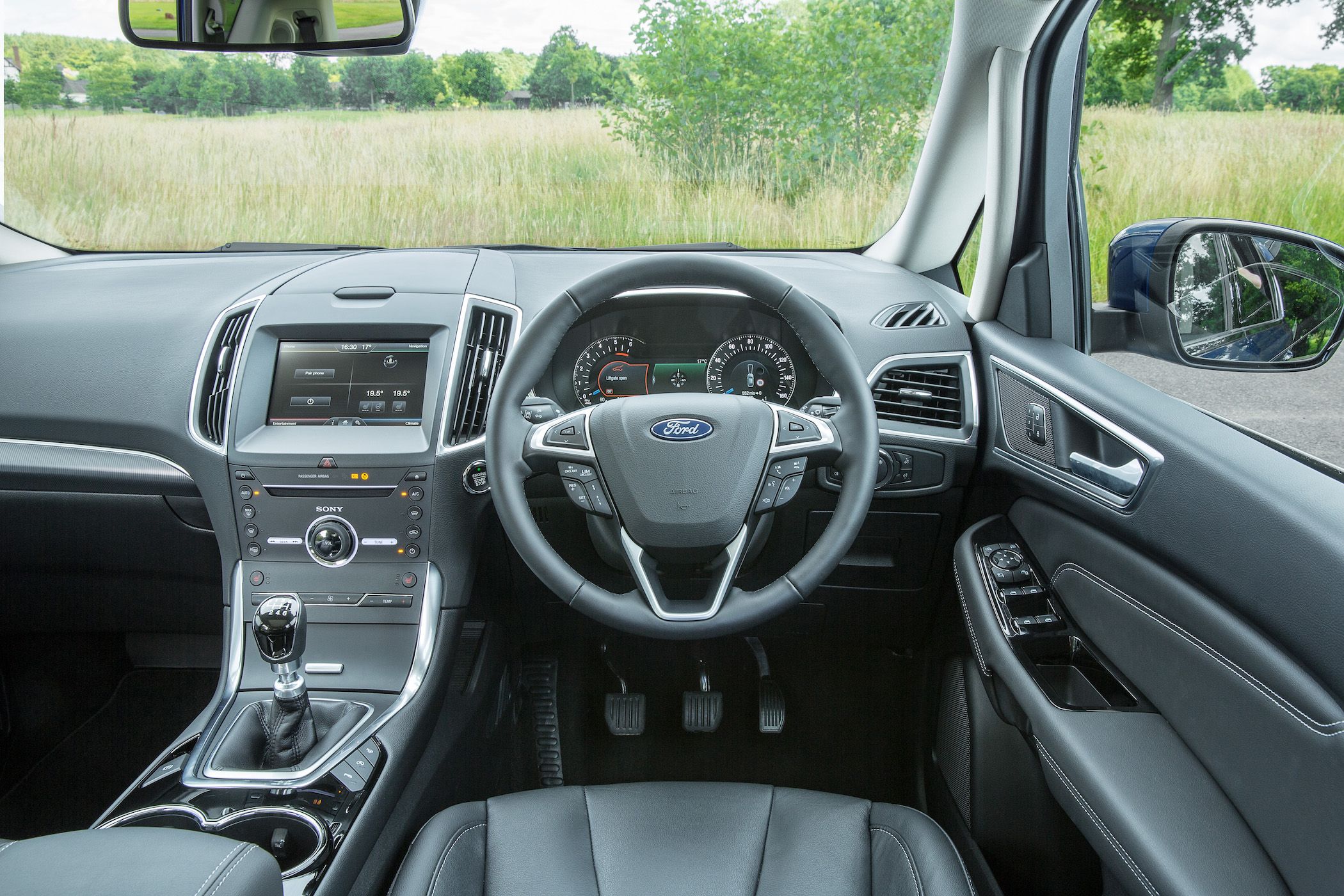 ford s-max interior