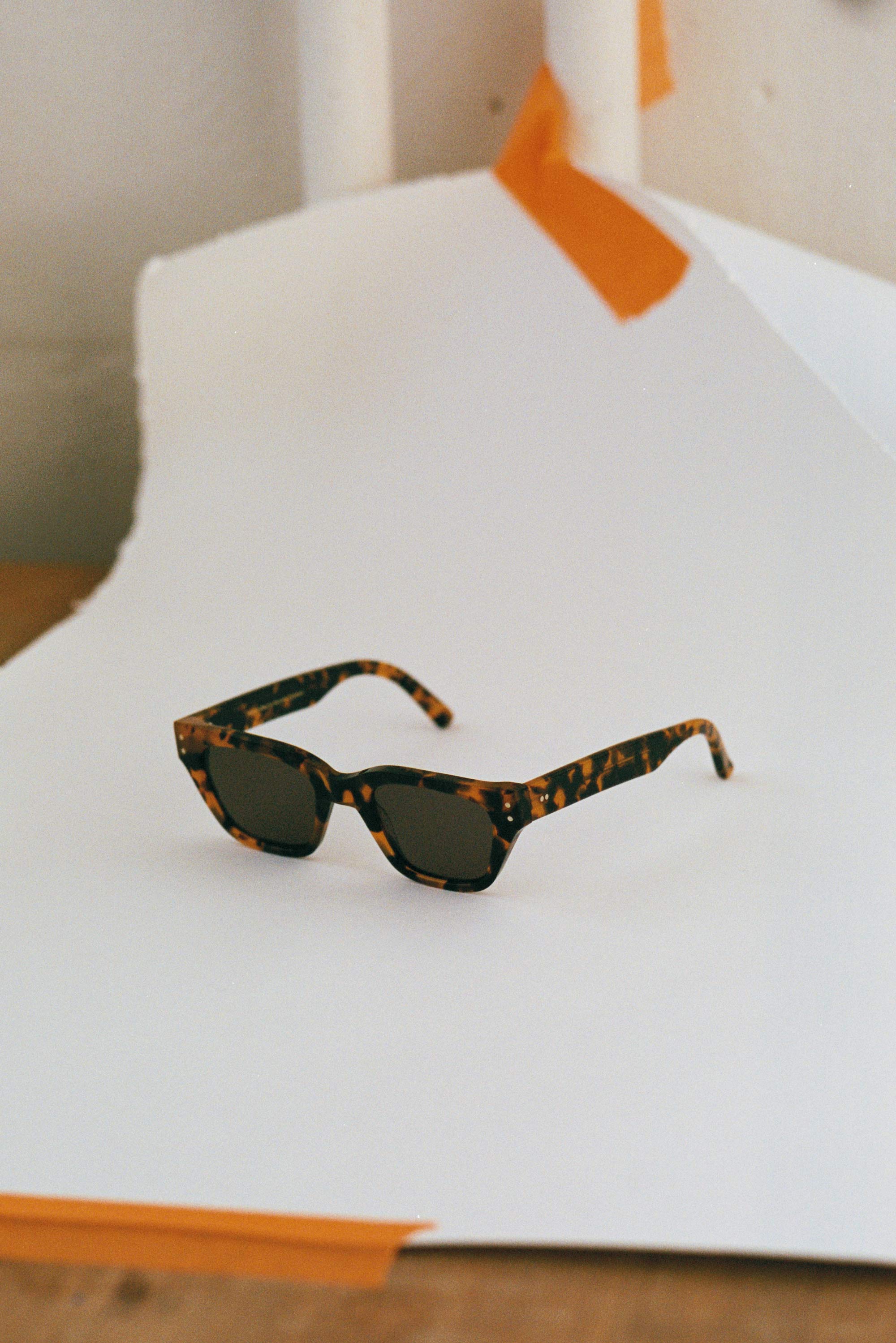 Memphis Havana - Monokel Eyewear – Monokel Eyewear