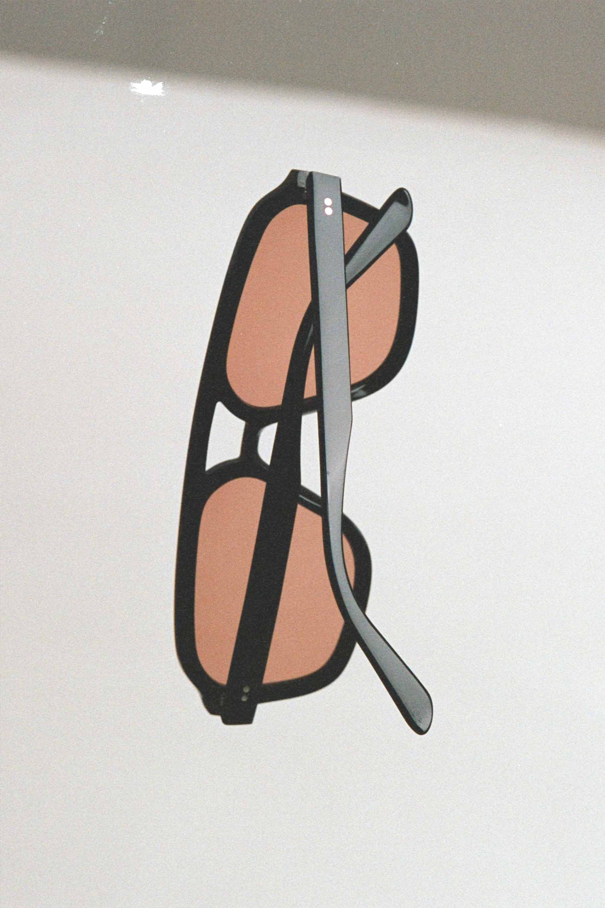 Monokel Eyewear sunglasses Jet Black Orange