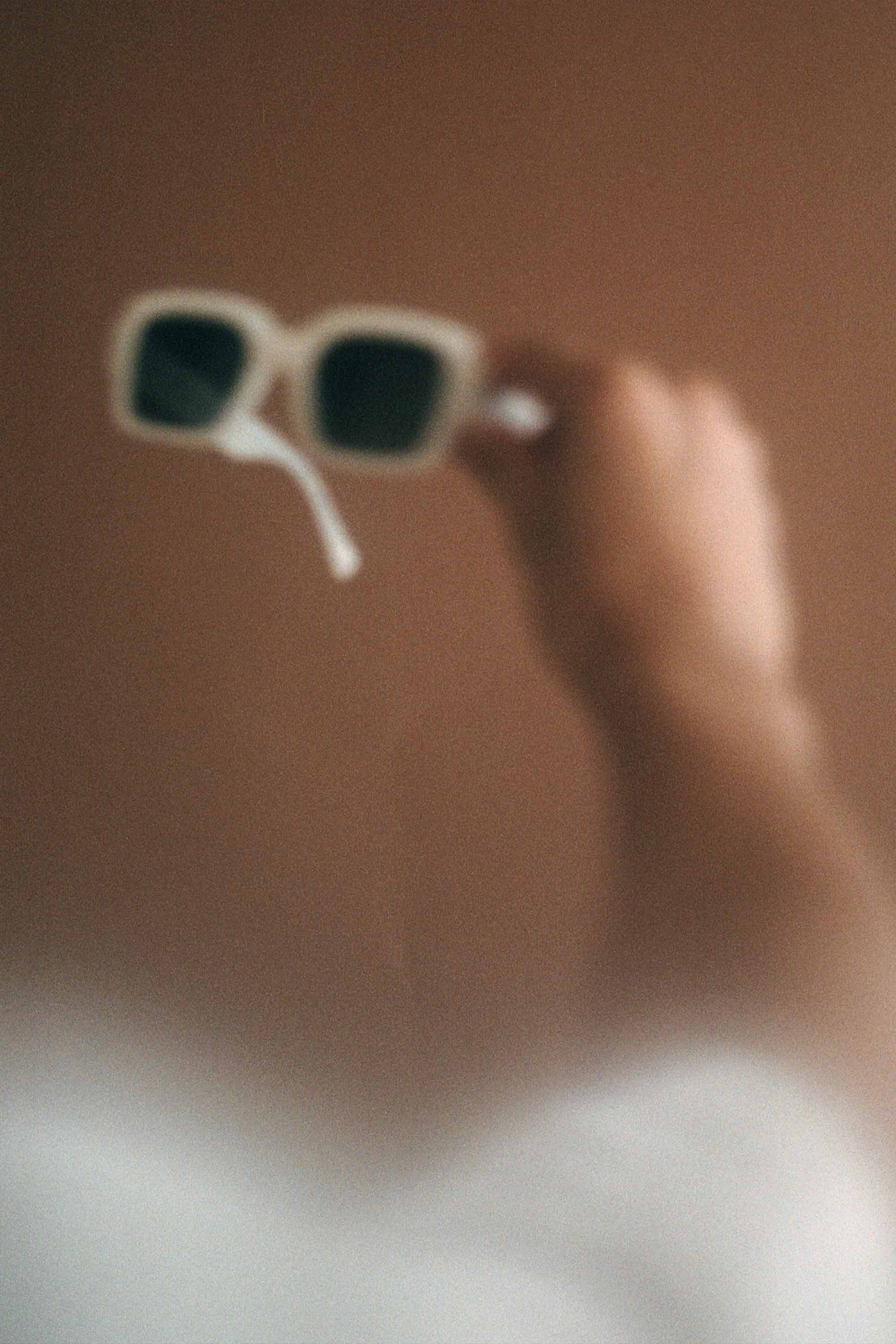 Monokel Eyewear sunglasses Apollo Pearl