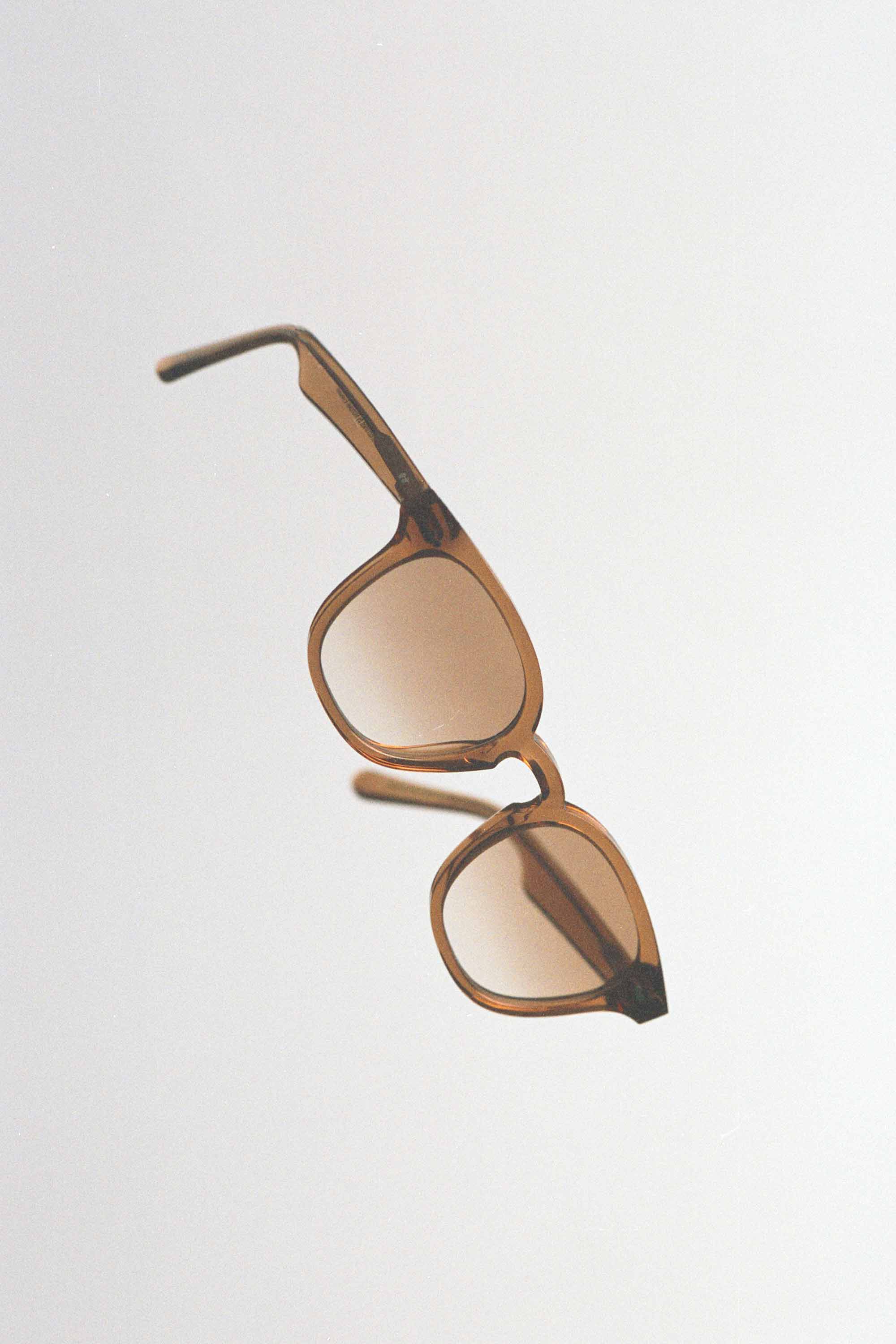 Monokel Eyewear sunglasses River Cola