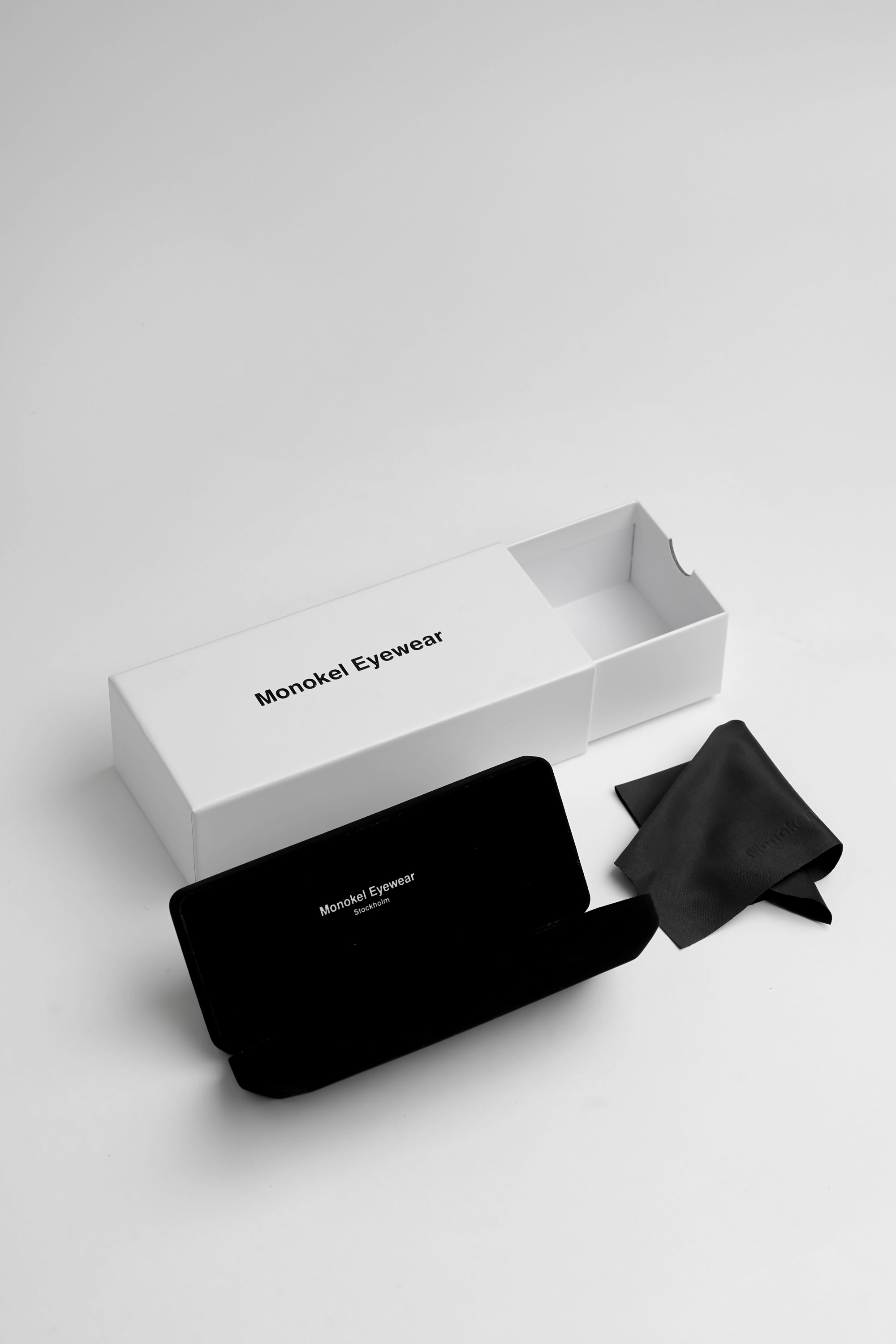 Monokel Eyewear sunglasses River Cola