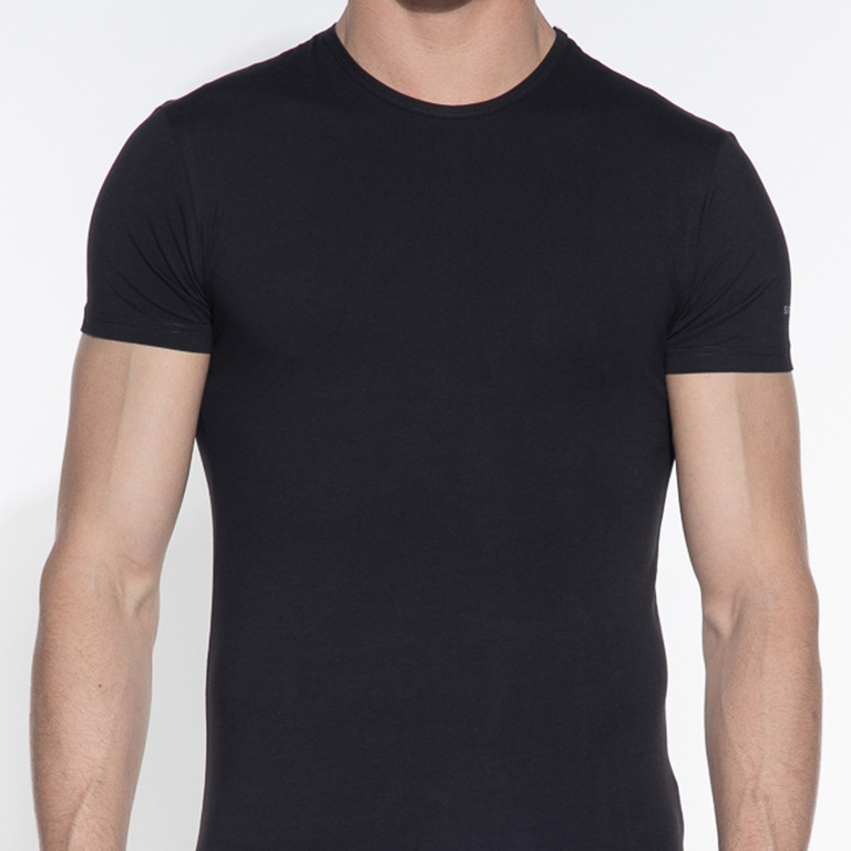 Close-up van basic t-shirt