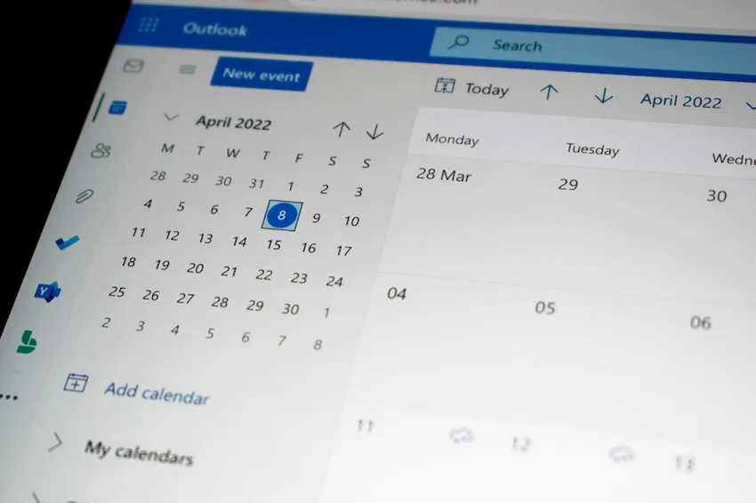 Beebole integration with Outlook Calendar