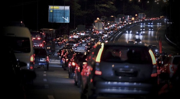 What Are Driver Drowsiness Detection Systems? | TomTom Blog