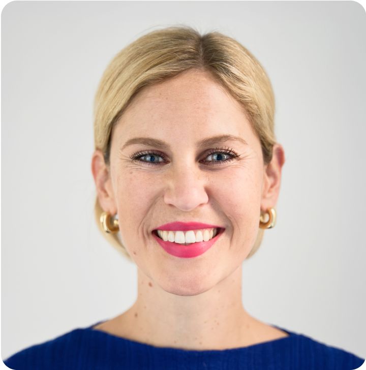 A portrait of Dr. Eva Elisa Schneider