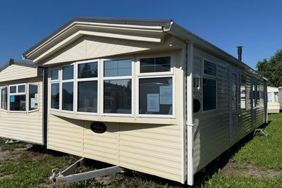 Domek Holenderski | Willerby GRANADA BC1574 | CAMPLAS
