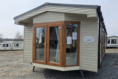 Domek Holenderski | ABI CHATSWORTH A1735 | CAMPLAS