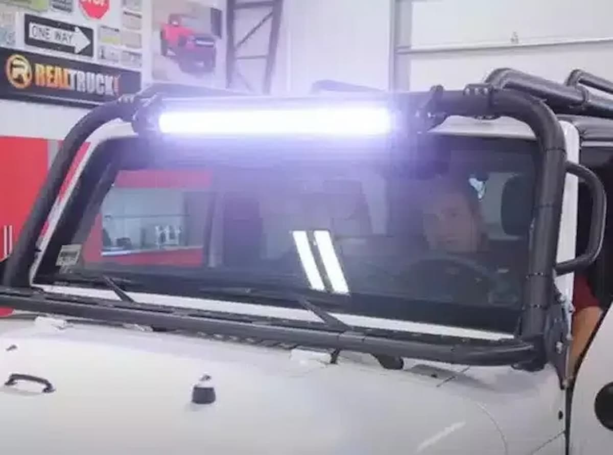 How to Install an LED Light Bar on a Truck | RealTruck, image size:1200x890