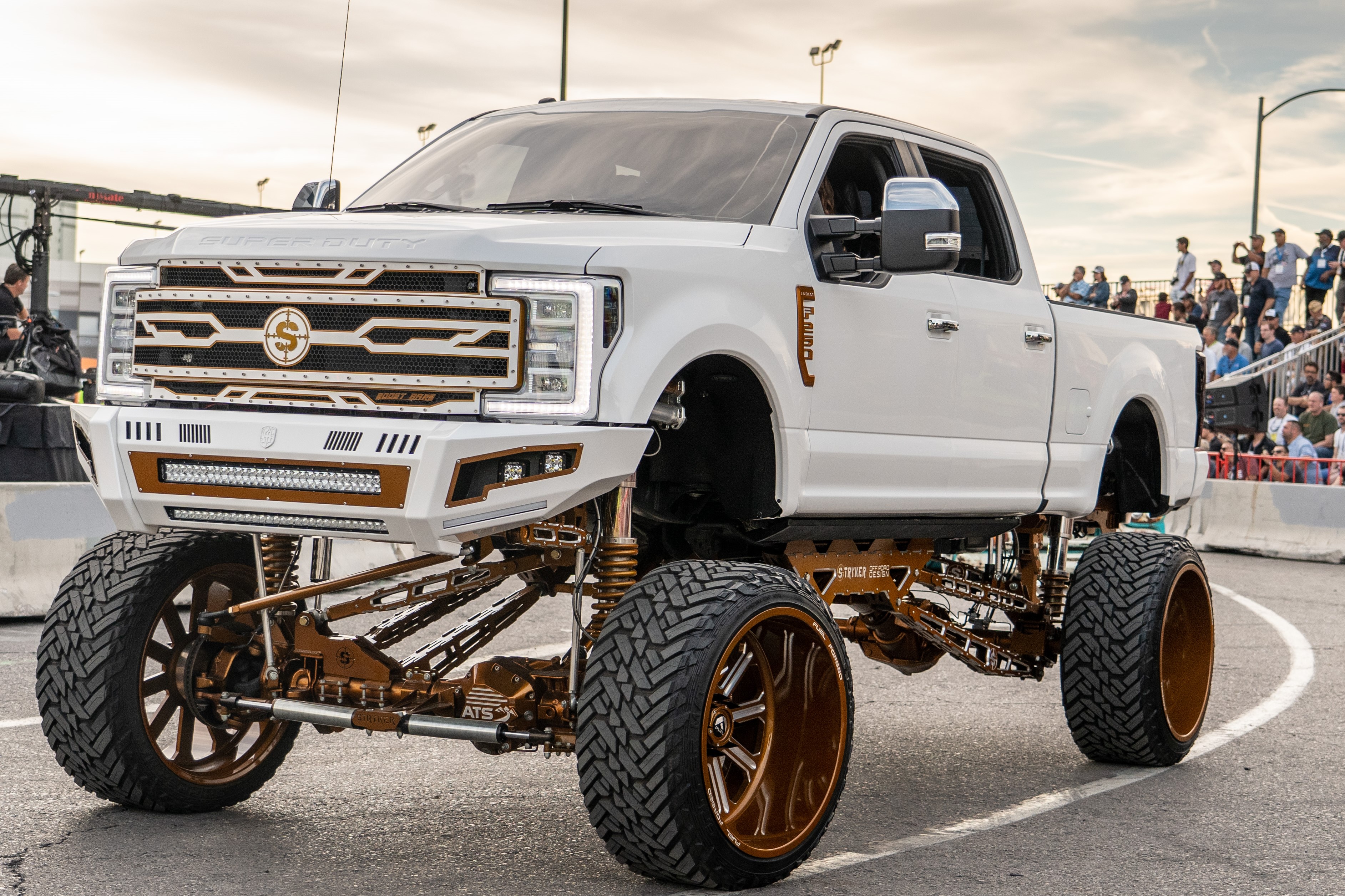 Lifted Show Trucks Interior Custom Order A Lifted Truck At Bosak