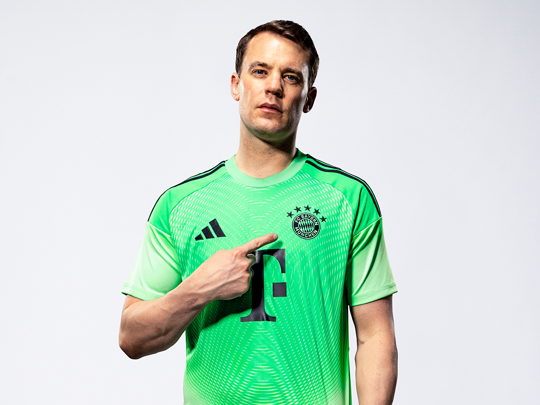 FLOCAGE NAME Number Officiel KARL #42 Third Bayern Munich 2025 2026 EUR 22,00 - FR FLOCAGE NAME Number Officiel KARL #42 Third Bayern Munich 2025 2026 EUR 22,00 - FR