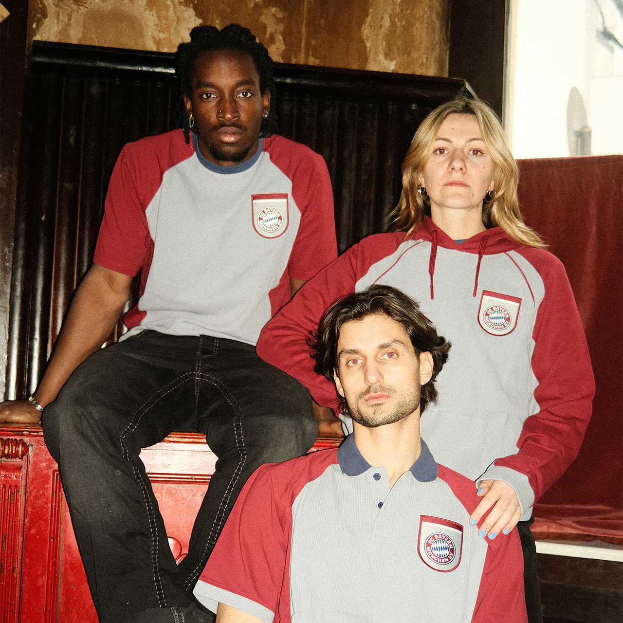 adidas Veste réversible FC Bayern Munich Bleu Rouge | Boutique des fans