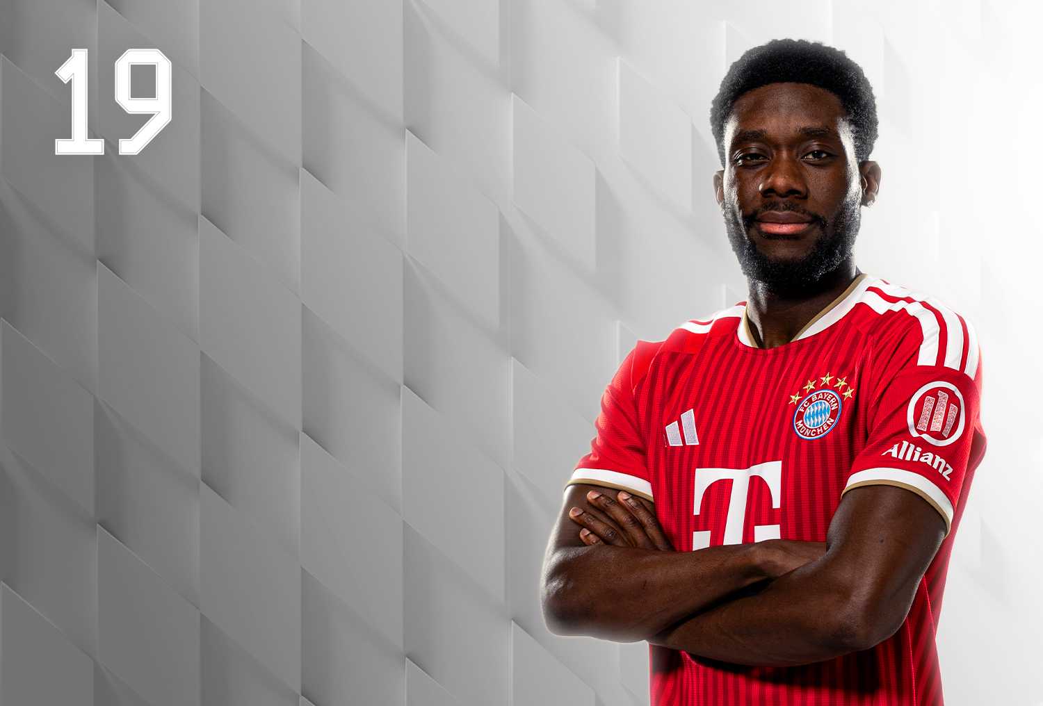 Alphonso Davies Jersey | Number 19 in the FC Bayern Store