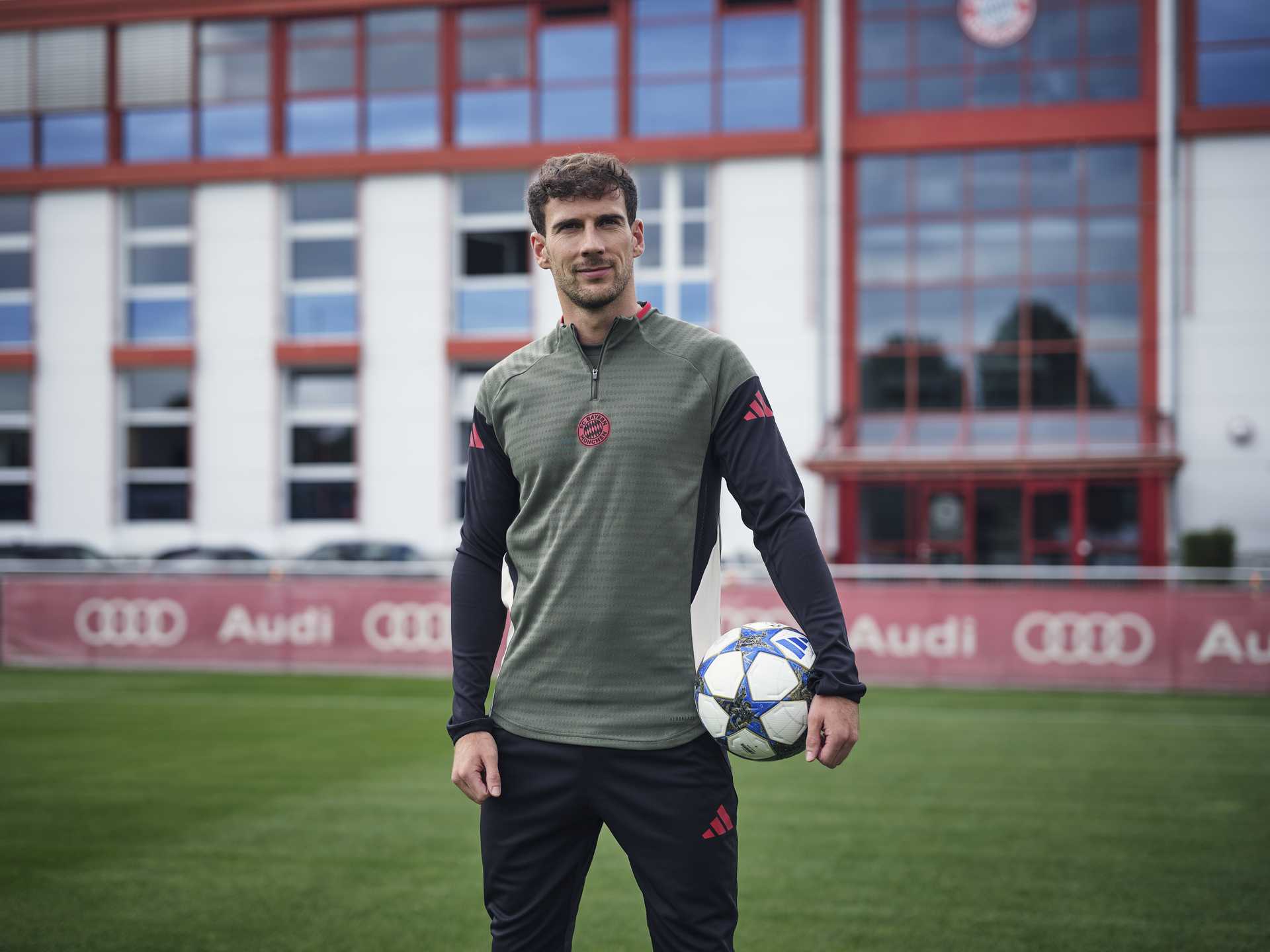 goretzka_ucl-teamline-2526_250805_sm_dsf0721
