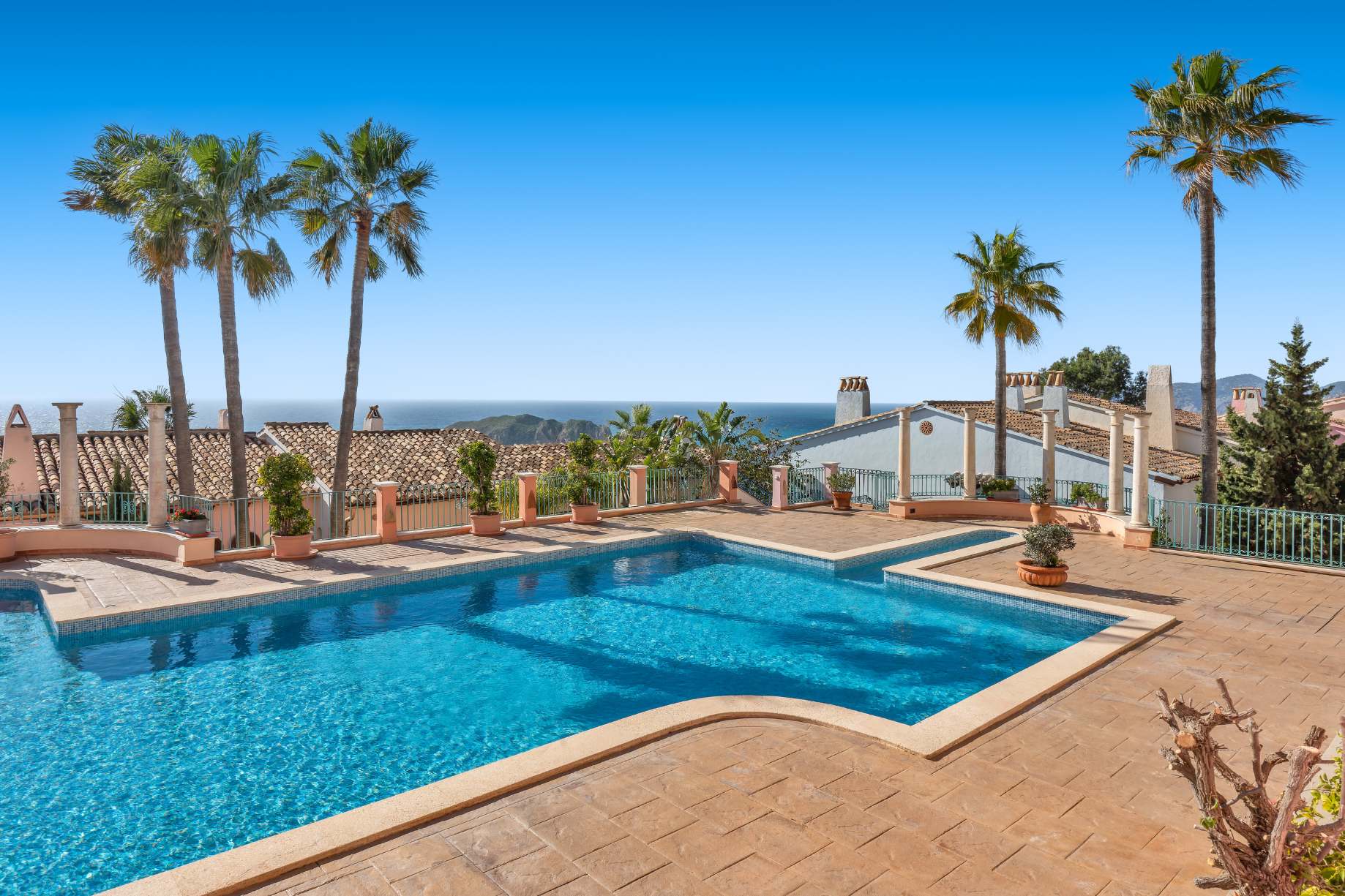 Nova Santa Ponsa, Mallorca, Spain — 2-Bed Apartment With Pool 3