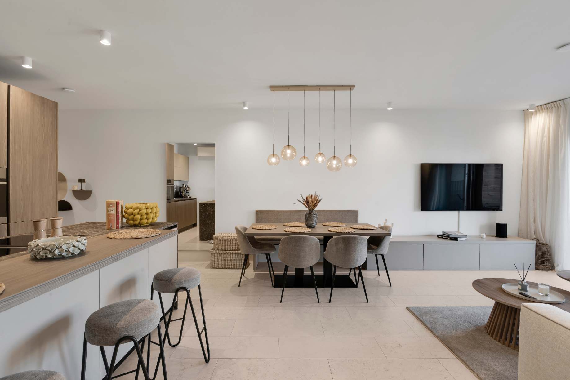 Lazise, Lake Garda, Italy — 2-Bed Apartment With Pool 2