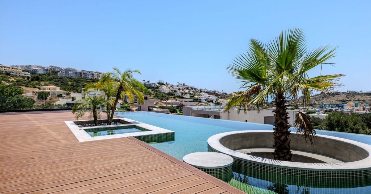 Villa Albufeira - Image 1