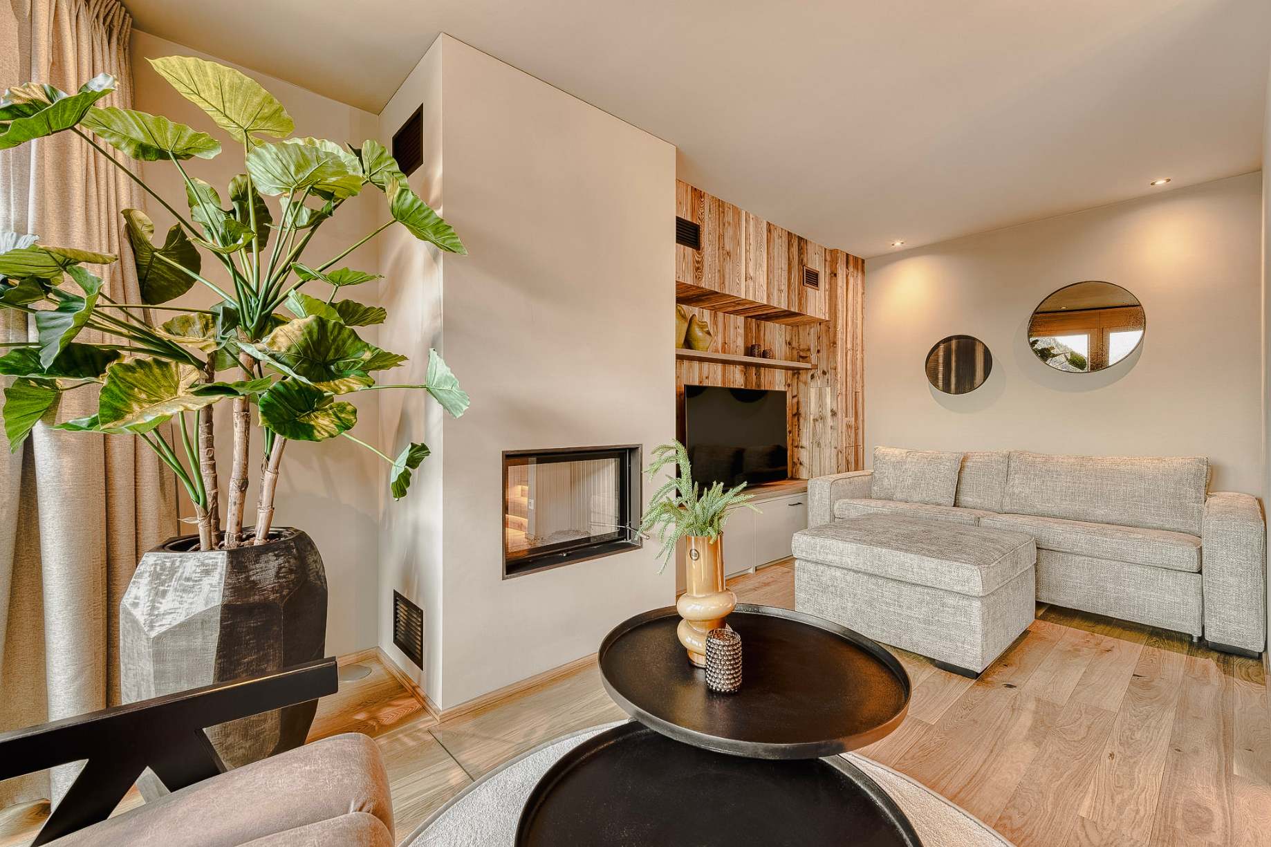 Stuben, Vorarlberg, Austria — 2-Bed Apartment With Mountain Views 2