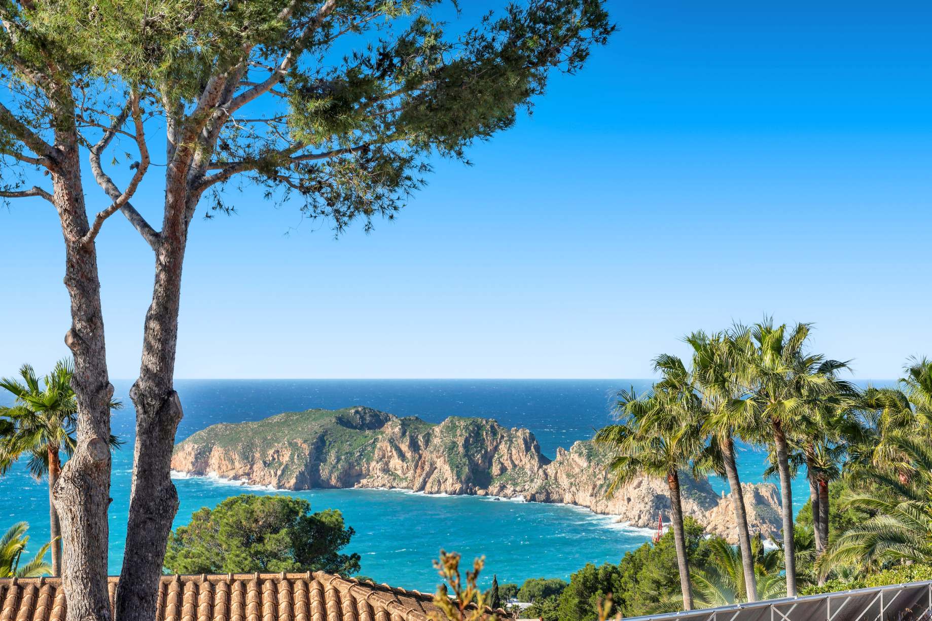 Nova Santa Ponsa, Mallorca, Spain — 2-Bed Apartment With Pool 2