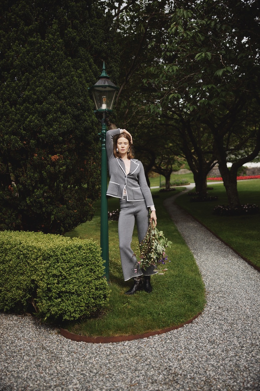 Oleana | Flower and flounce cardigan