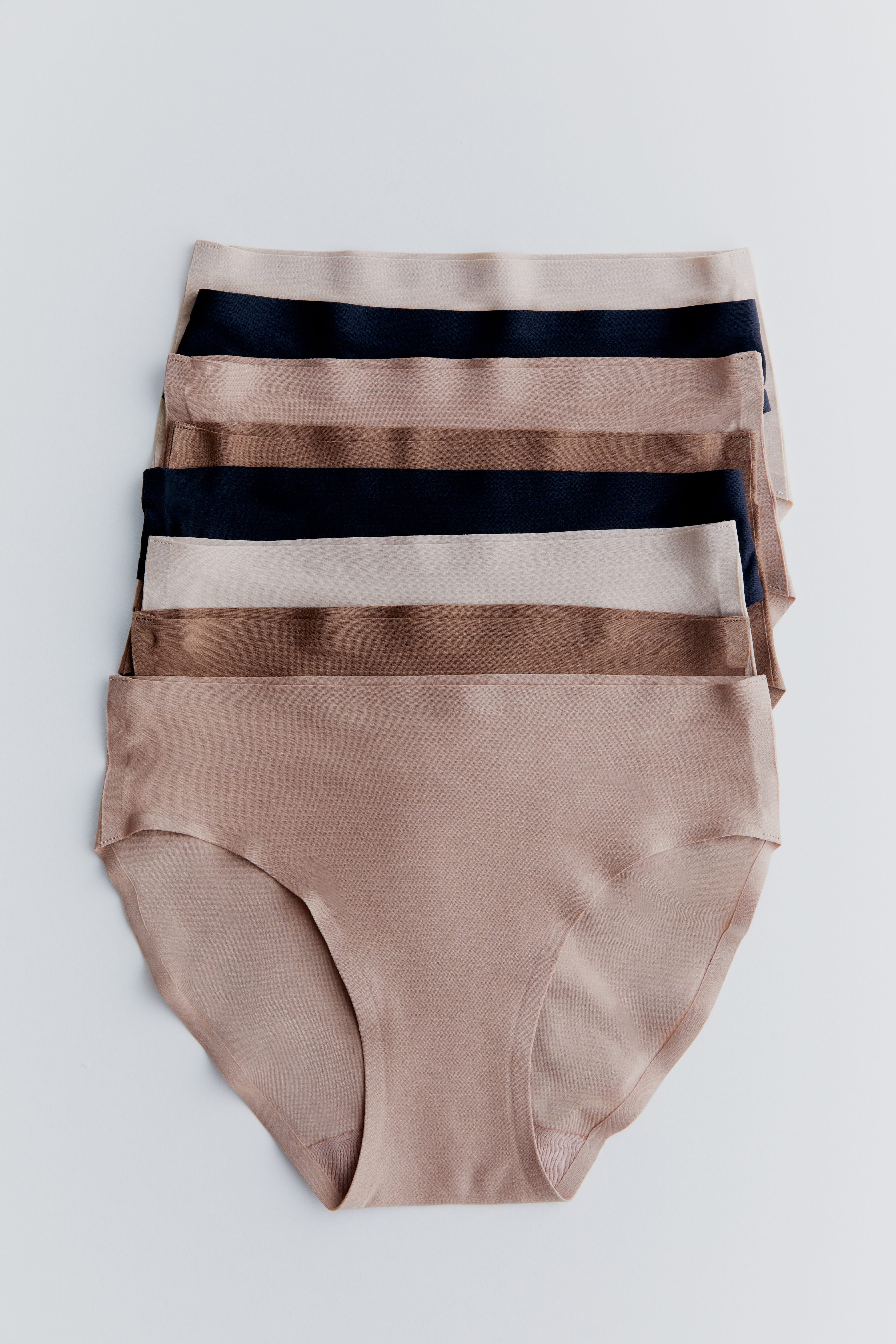 SoftStretch: A Comfortable One Size Underwear That Doesn’t Dig In Image 1