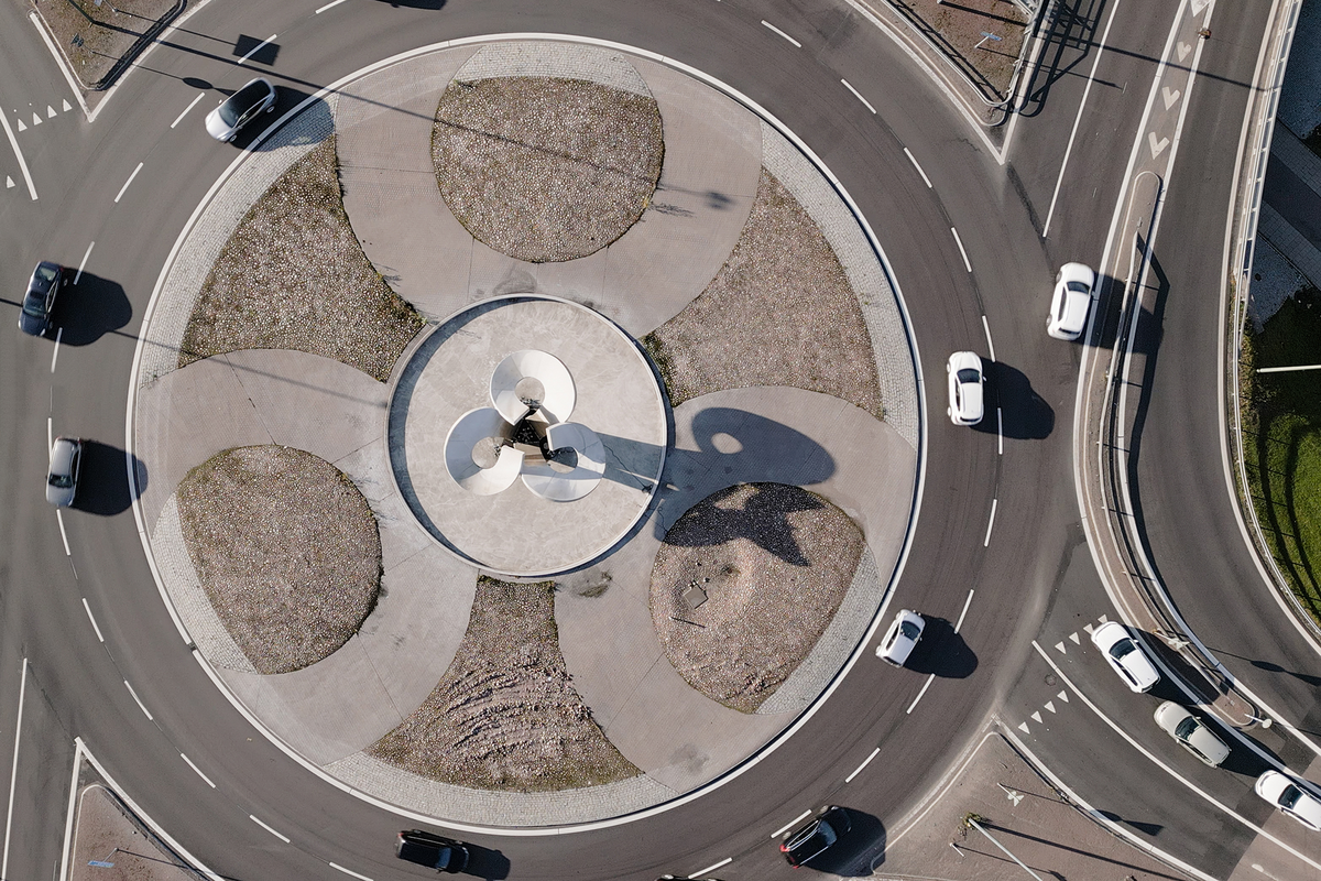 The psychology of driving - Why most drivers overestimate their skills ...
