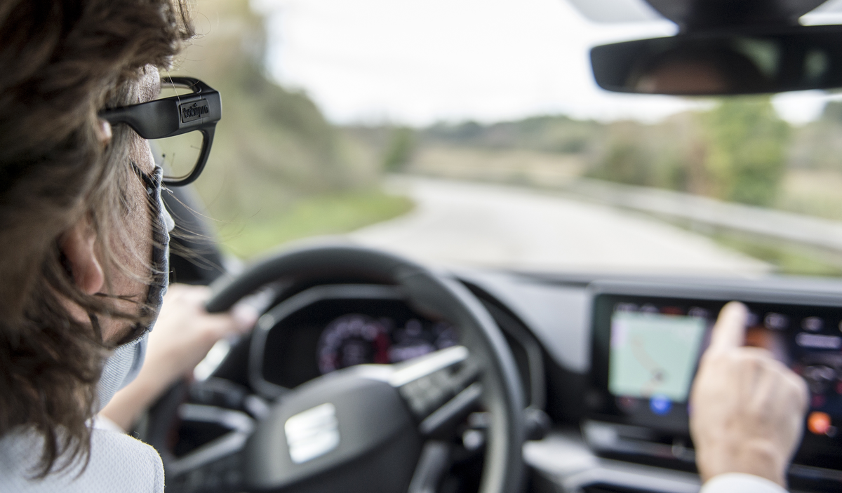 How eye tracking reveals driver behavioral patterns - Tobii