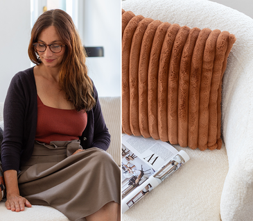 Collage aus zwei Bildern: Nicole Zweig sitzt auf 2-Sitzer Sofa und hochwertiger Bouclé-Stoff bei Sofa Cativa.