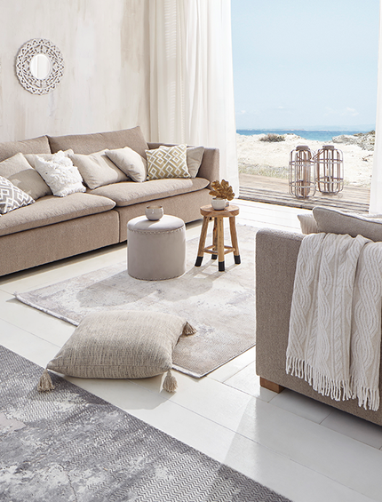 Beach House Einrichtung mit Sofas Montreal von Lebensart