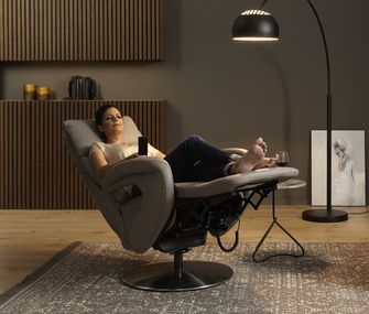 Relaxsessel aus Leder in bequemer Position