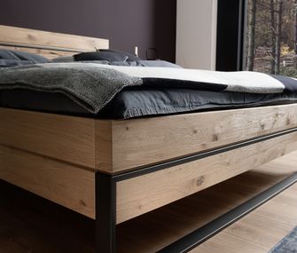 Massivholzbett Acerra von contur