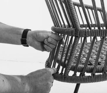 Gartenstuhl aus Geflecht handgemacht