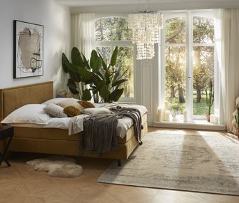 Opulente Deko und Möbelstücke mit Charakter machen den französischen Einrichtungsstil aus.