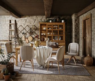 Esszimmer im englischen Cottage Look mit Buffetschrank aus Holz, passendem Esstisch, Bouclé-Stühlen und ländlicher Deko.