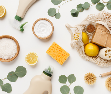 Natürliche Materialien zum Reinigen und Putzen.